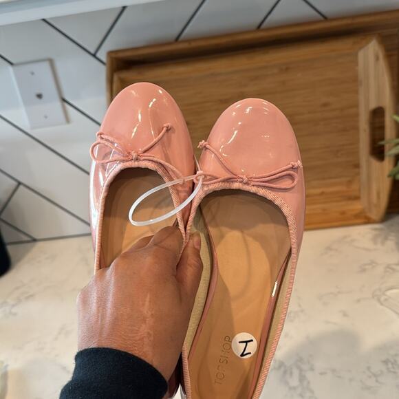 Topshop pink  bow tie mid block heel round toe faux patent leather office size 7 - Picture 11 of 11